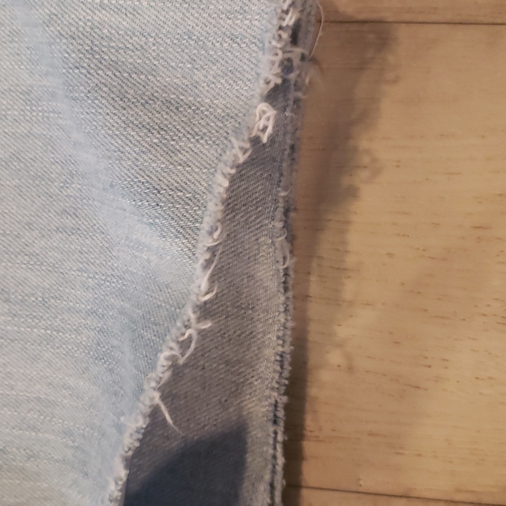 3/$10 American Eagle junior distressed stone washed denim shorts - Picture 3 of 5